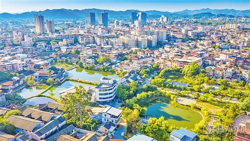 本报记者 叶惠玲  在梅江区,有地名曰"望杏坊",行走其中,老街古巷