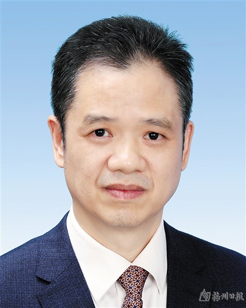 梅州市第八届人民代表大会常务委员会主任副主任名单